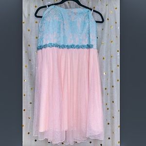 Deb strapless mint pink dress 👗